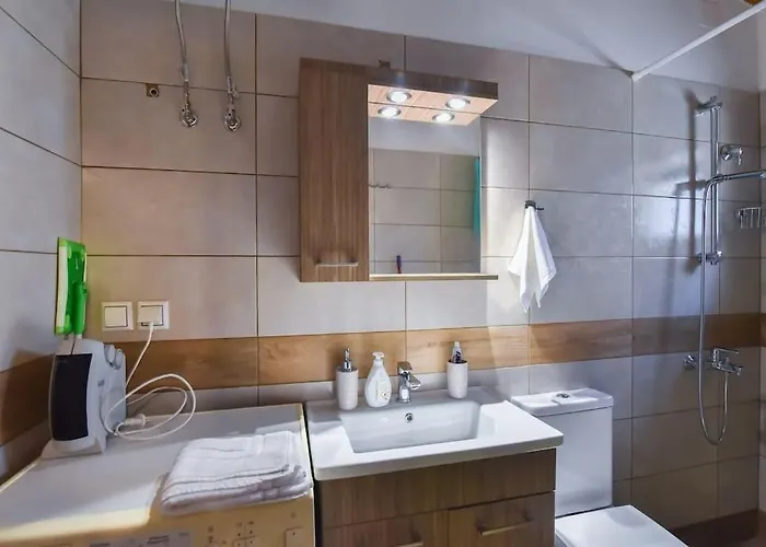 το πατρικό του σταύρου. Mouzaki